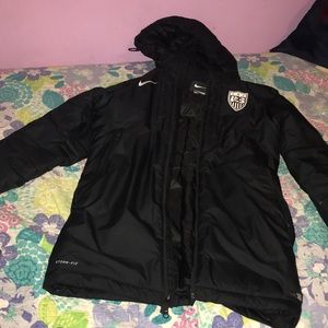 NIKE WAIST LENGTH JACKET